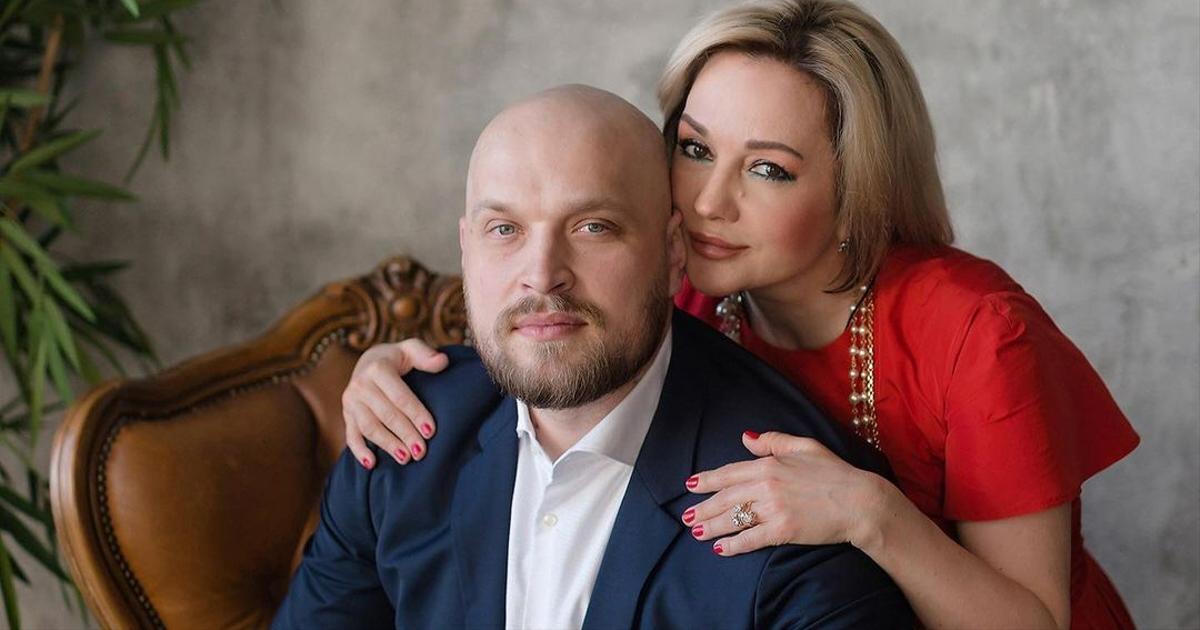 Муж Булановой погряз в долгах — певица вступилась за супруга