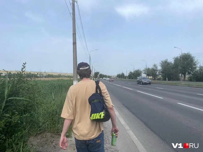 Строгое соблюдение ПДД — одна из установок путешествия | Источник: Илья Воробушкин / V1.RU