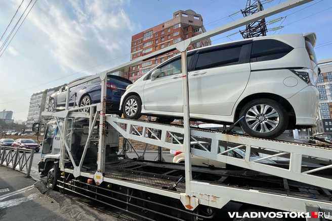 Минпромторг напомнил о новых ставках утильсбора на авто | Источник: Елена Буйвол / VLADIVOSTOK1.RU