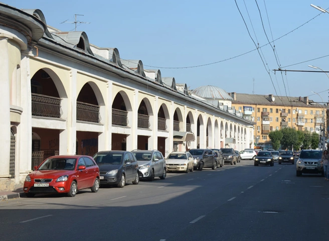 Торговые ряды на площади Ленина продали за 80 млн рублей | ya62.ru