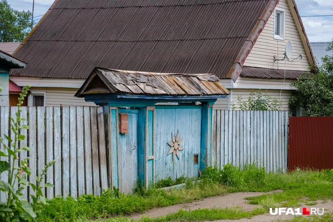 У чьей еще бабушки были такие же ворота? | Источник: Булат Салихов / UFA1.RU