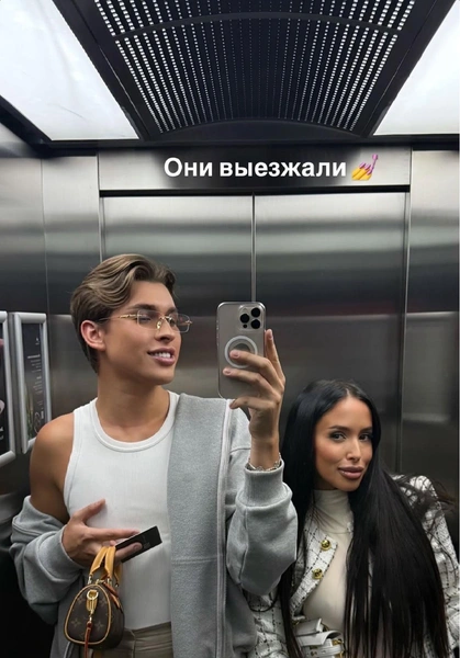 За несколько часов до задержания блогер выкладывал фотографии 