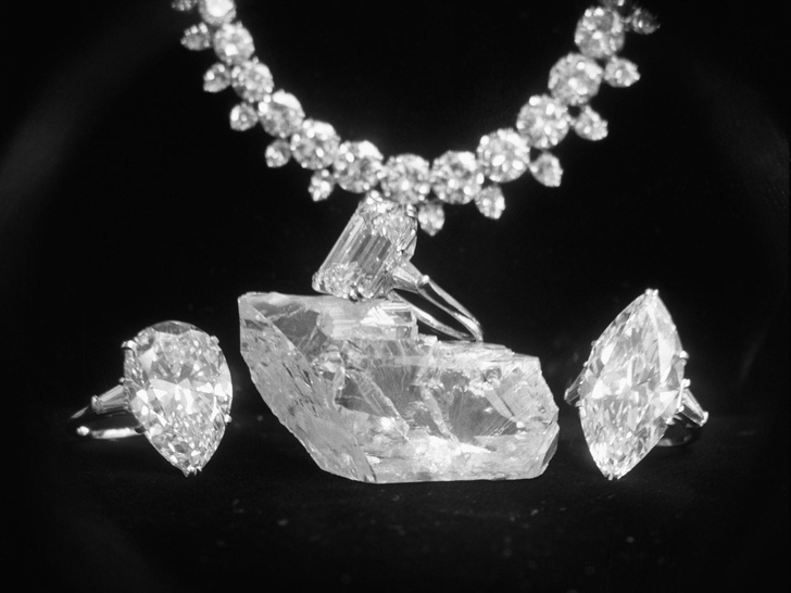 Алмазная инвестиция: почему бриллианты такие дорогие (и как понять, стоят ли они своих денег)