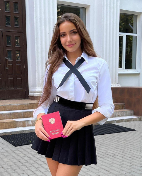 Тоня Худякова: как сейчас выглядит и чем занимается дочь клипмейкера Павла Худякова