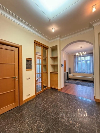 Квартира соседей Долиной