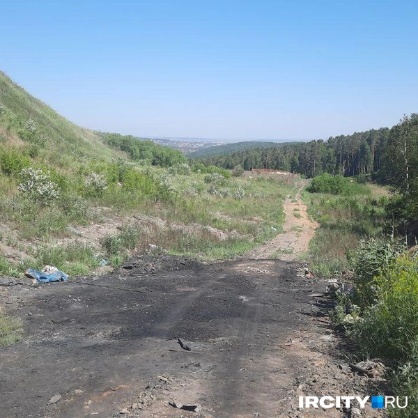 А от кучи пепла открывается вид на Карлук | Источник: Виктор Лучкин / «ИрСити»
