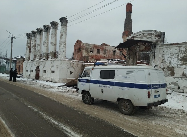 В Касимове неизвестные украли старинные парадные ворота | ya62.ru