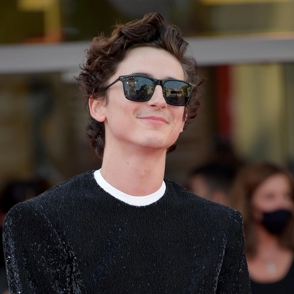 кудрявые волосы, длинные кудрявые волосы, кудрявый метод, кудрявый волос женский, фото кудрявых волос, кудрявые звезды, большие кудрявые волосы, темные кудрявые волосы | Источник: IPAW/Legion Media