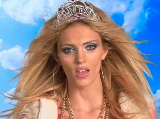 Топ-модель Аня Рубик снялась в клипе