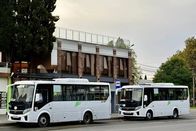 Пожар на улице Роз в Сочи изменил движение автобусов