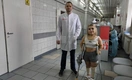 В НИИТО женщине-дюймовочке с редкой болезнью костей сделали ноги одной длины