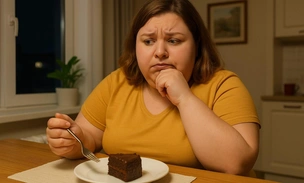 Тревожным и спортсменам можно, диабетикам — нельзя. Как, кому и что есть перед сном