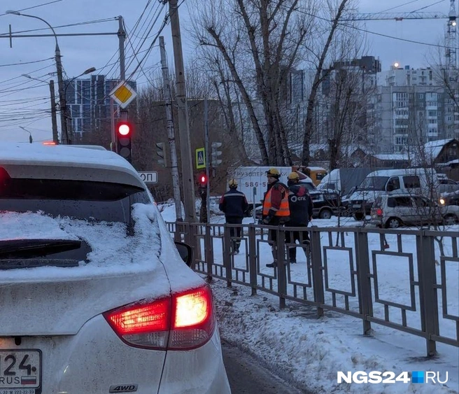 На месте работает СГК | Источник: Мария Ленц / NGS24.RU