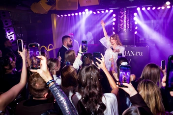 Группа REFLEX, Ирина Нельсон