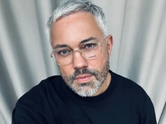 Александр Рогов назвал два трендовых цвета в одежде на сезон весна-лето 2024