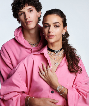 Чокеры, браслеты и серьги с главным символом любви в новой коллекции Swarovski