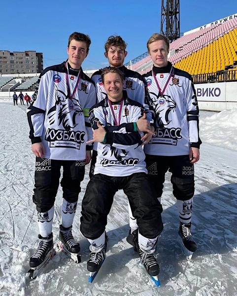 17-летний чемпион России по хоккею с мячом скончался от укуса энцефалитного клеща