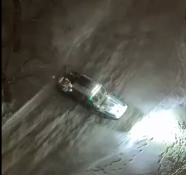 Кружили на проезжей части: новосибирцы решили устроить дрифт на аэролодке