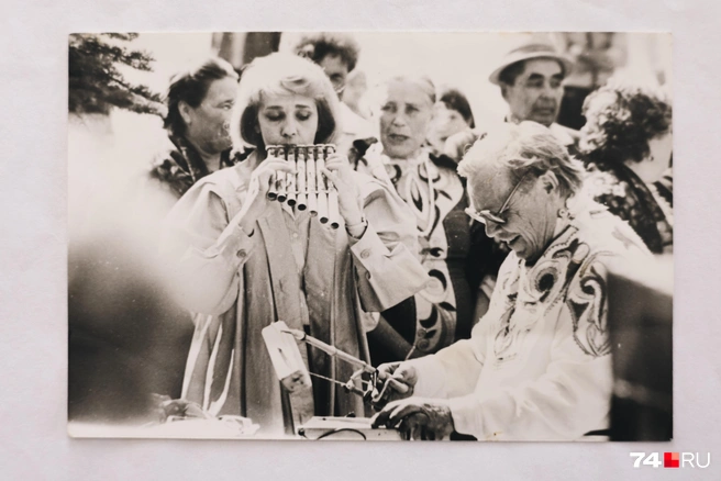 Фотографии с некоторых выступлений Евгения Тележкина (справа на фото) сохранились  | Источник: Наталья Лапцевич