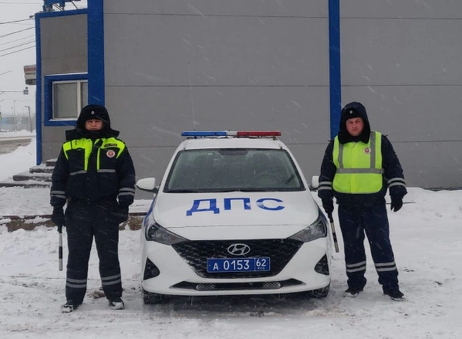 Рязанские полицейские доставили в больницу женщину с острой сердечной недостаточностью | ya62.ru