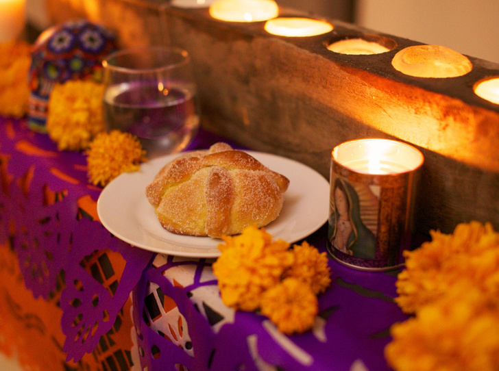 Фото №1 - Что такое Pan de Muerto или Рецепт «хлеба мертвых»