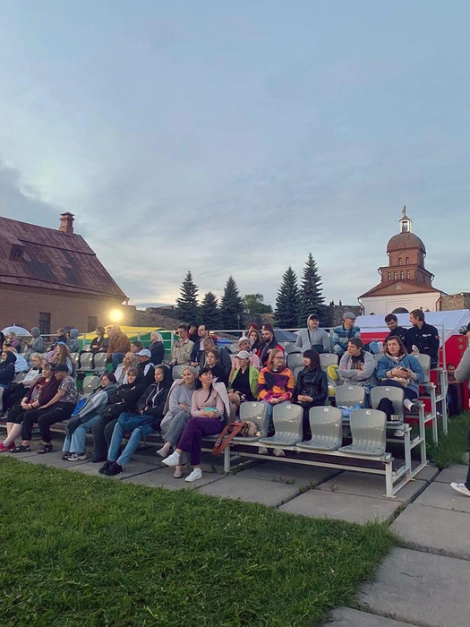 Из более чем 1400 поступивших фильмов в программу отобрали восемь работ 2024–2025 годов | Источник: kuzrab.ru