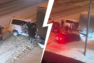 Toyota превратилась в груду металла в ДТП в Новосибирске