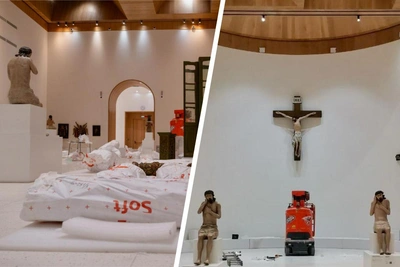 В Пермской галерее установили деревянных богов