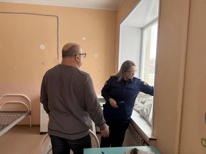 Прокурор провела проверку в соматическом и инфекционном отделениях при участии главного врача Олега Денисова | Источник: Прокуратура Челябинской области 