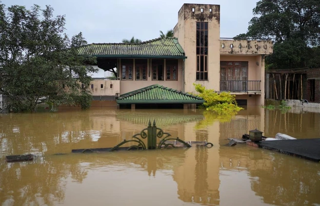 Юго-Восточную Азию затопило | Источник: Thilina Kaluthotage / Reuters