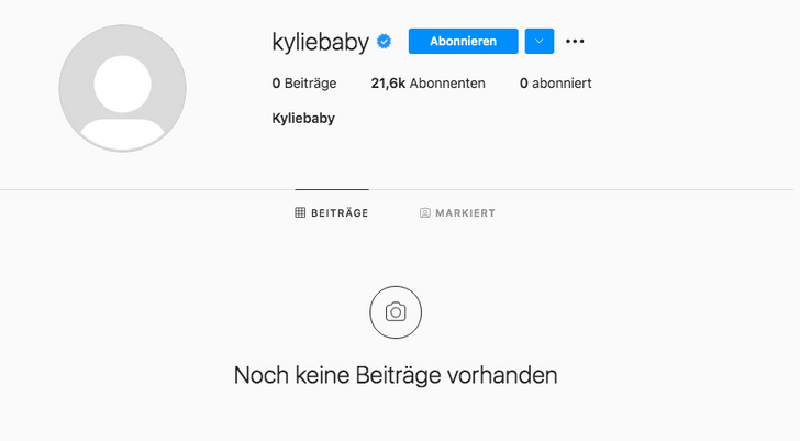 Новый аккаунт @kyliebaby в Инстаграм (запрещенная в России экстремистская организация) озадачил поклонников Кайли Дженнер