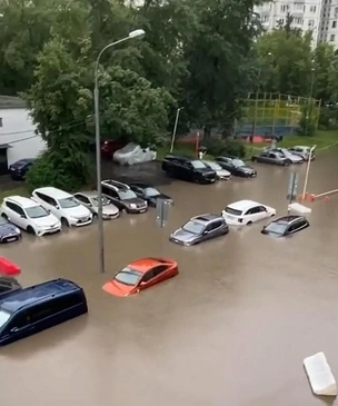 Жуткие июльские грозы и потопы в Москве (много фото и видео)