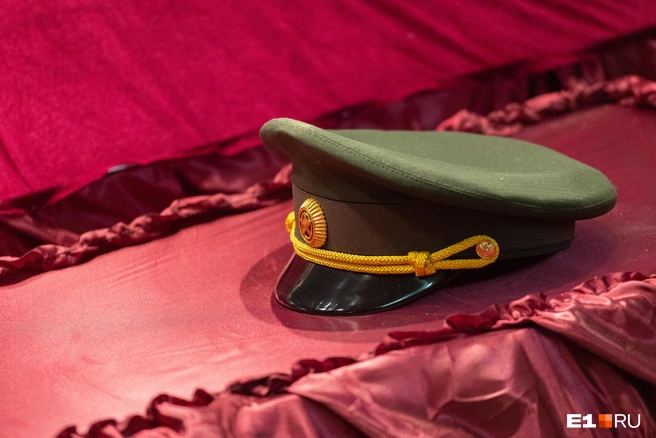 После похорон бойца его мама ополчилась на невестку | Источник: Владислав Лоншаков / E1.RU