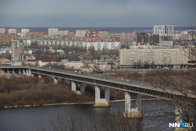 Новые дорожные камеры установили на метромосту в Нижнем Новгороде | Источник: Наталья Бурухина / NN.RU