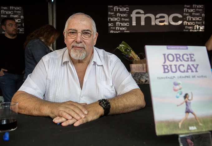 Хорхе Букай, психотерапевт и писатель