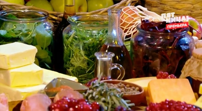 Такое разнообразие продуктов предоставили участникам шоу | Источник: Телеканал «Пятница!»