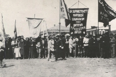 Омский бунт 13 августа 1917 года: 25 тысяч с красными флагами