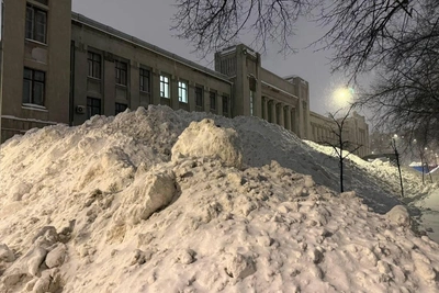 Moscow's 'Great Dune' Snow Mound, an Internet Meme, Returns After Storm