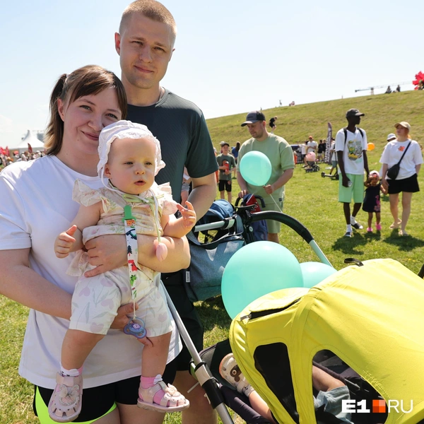 Малышей прокатили по Преображенскому парку | Источник: Валерия Еленина / E1.RU