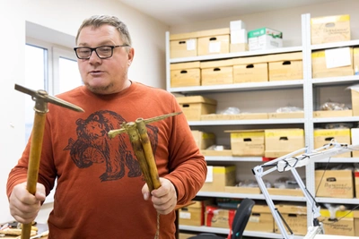Krasnoyarsk Researcher Recreates Ancestors' Ancient Weapons