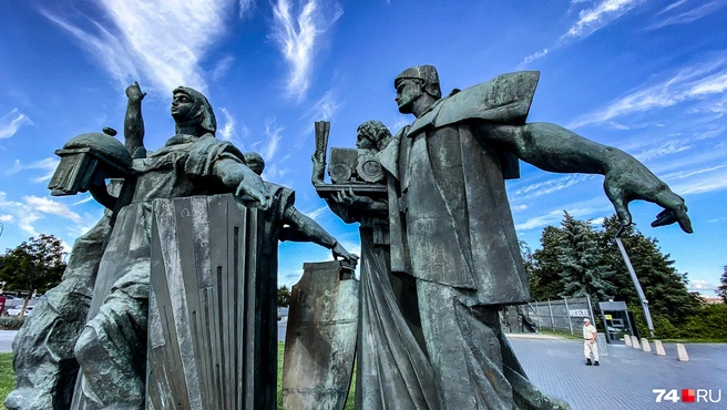 Монументы другой эпохи | Источник: Артем Краснов