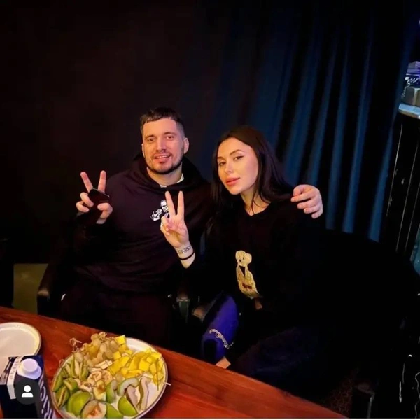 Паша Техник и Ева Карицкая | www.starhit.ru