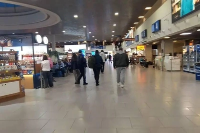 Десятки рейсов задержаны в Пулково, аэропорт советует пассажирам