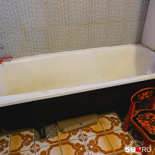 Здесь сцены почти не снимали — только парочку с Мариной Федункив, которая выглядывала из-за шторки | Источник: Тимофей Калмаков / 59.RU