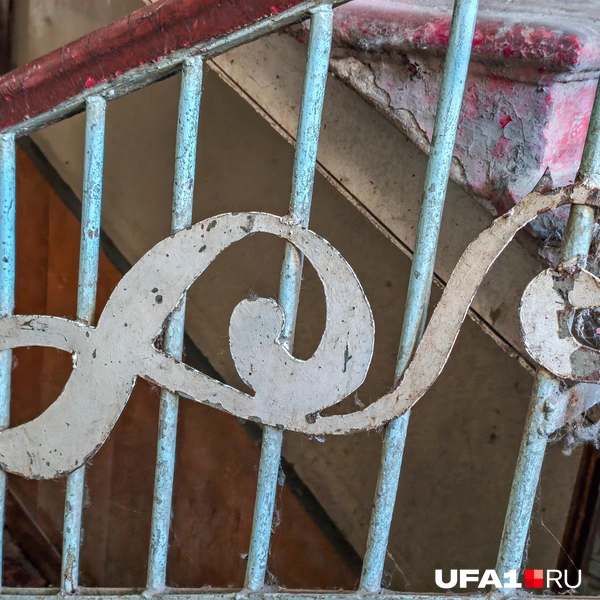 Узоры на перилах | Источник: Булат Салихов / UFA1.RU