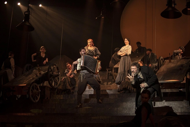 В Музкомедии — премьера трагикомедии с Сергеем Мигицко от автора рок-оперы «Орфей и Эвридика» | Источник: Анна Пенто / Театр музыкальной комедии