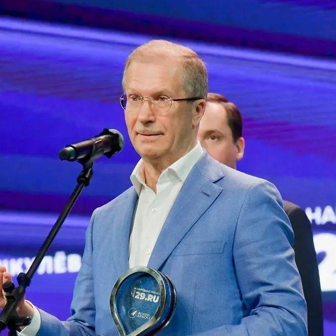 <p>Виктор Шкулёв </p>