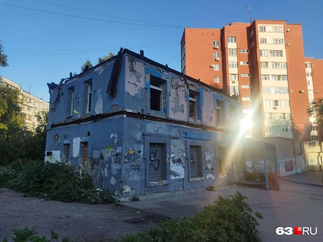 Ранее здесь было заведение общественного питания, а именно бар «Дон Жуан» | Источник: читатель 63.RU 