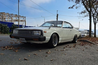 Легендарный Nissan Skyline 1980 года продают во Владивостоке