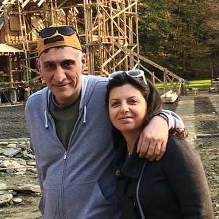 Симоньян: «В декабре все случилось с Тиграном — и я молниеносно вырастила себе рак. В ноябре онкологии не было!»